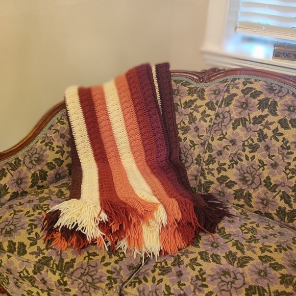 Vintage Handmade Crocheted Afghan Blanket - Picture 2 of 6